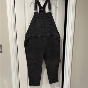 Gap Black Tapered Leg Denim Overalls. Size XXL. NWOT